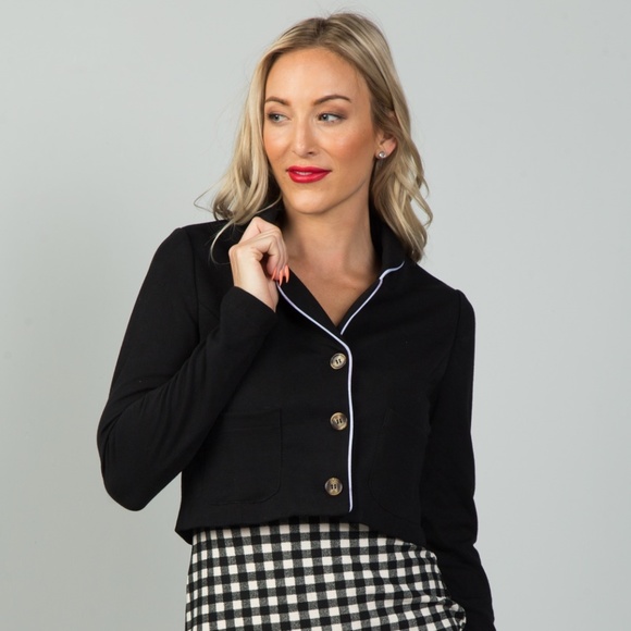 Ladies fashion black and white detail open front - Picture 1 of 6